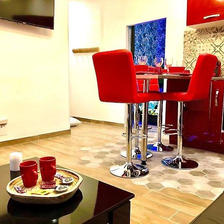 Le Led Room,Centre Ville Place De Parking Gratuite サンス エクステリア 写真