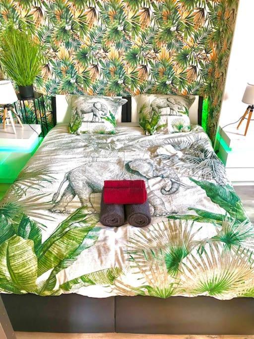 Le Led Room,Centre Ville Place De Parking Gratuite サンス エクステリア 写真