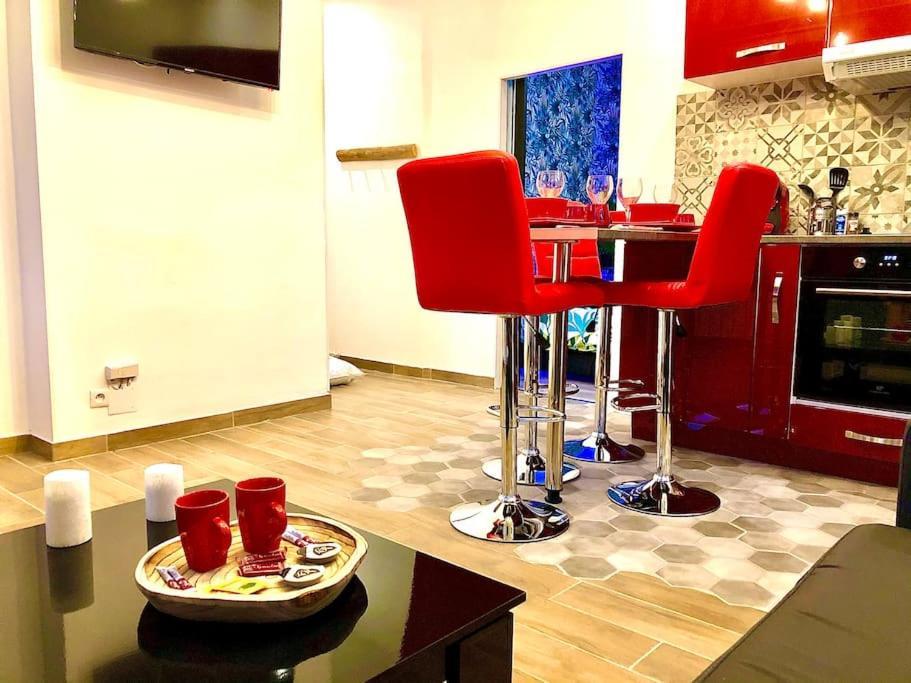 Le Led Room,Centre Ville Place De Parking Gratuite サンス エクステリア 写真
