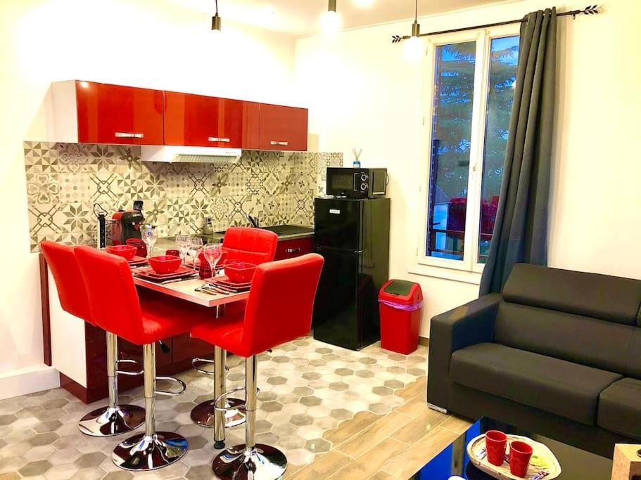Le Led Room,Centre Ville Place De Parking Gratuite サンス エクステリア 写真